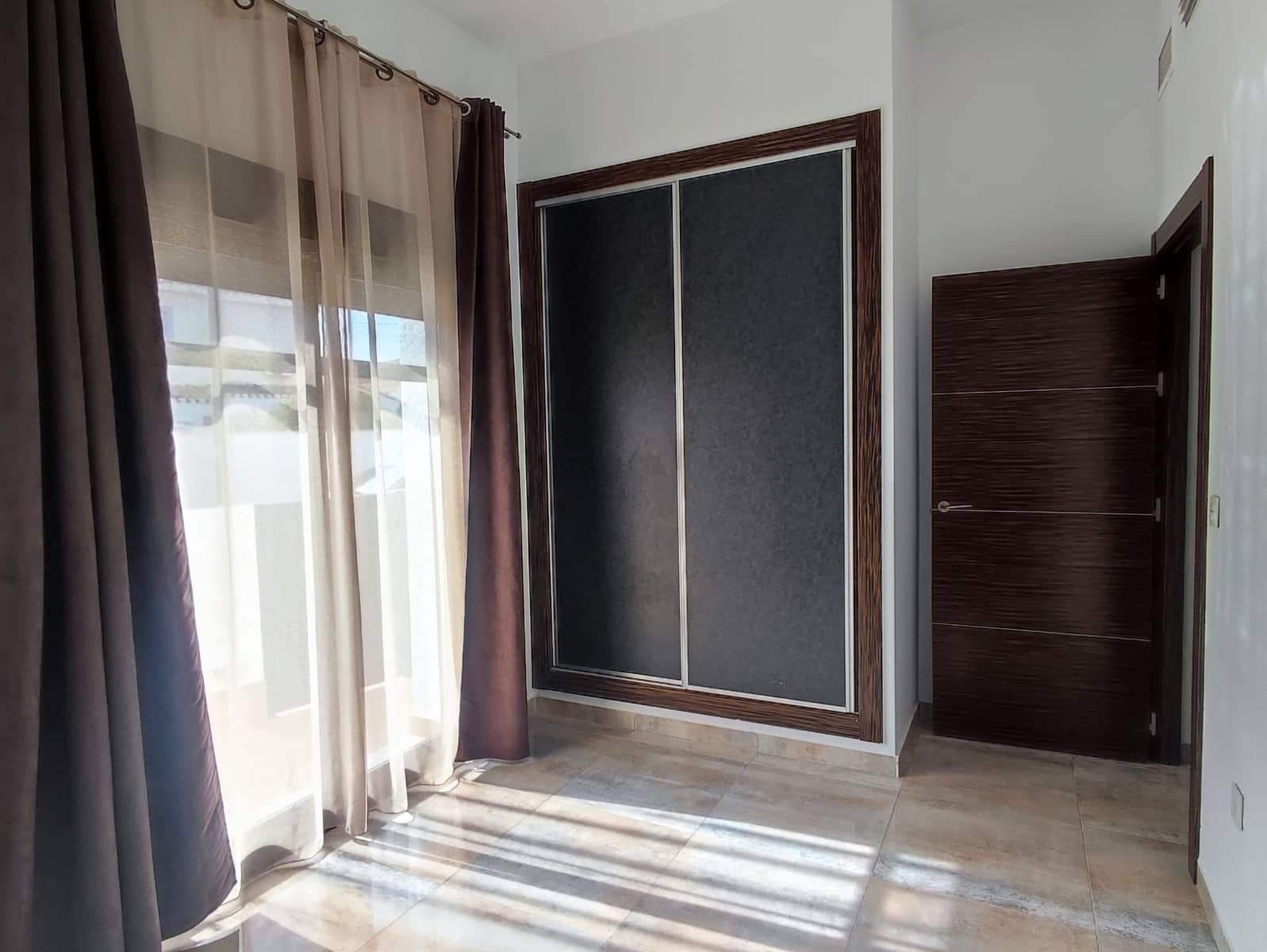 4 Zimmer Villa zu verkaufen in Torre de la Horadada mit Pool Garage - 598.000 € (Ref: 8703653)