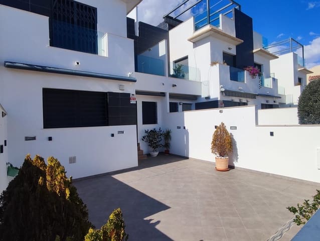 3 soveværelse Semi-Rækkehus til salg i Torre de la Horadada, Pilar de la Horadada med swimmingpool - € 430.000 (Ref: 8805826)