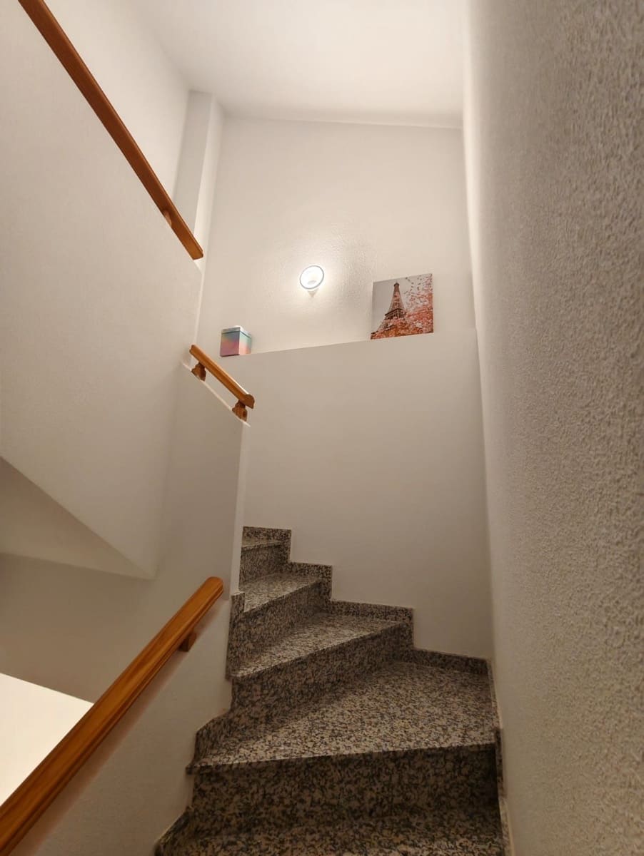 3 soveværelse Byhus til leje i Lo Pagan - € 790 (Ref: 8862403)