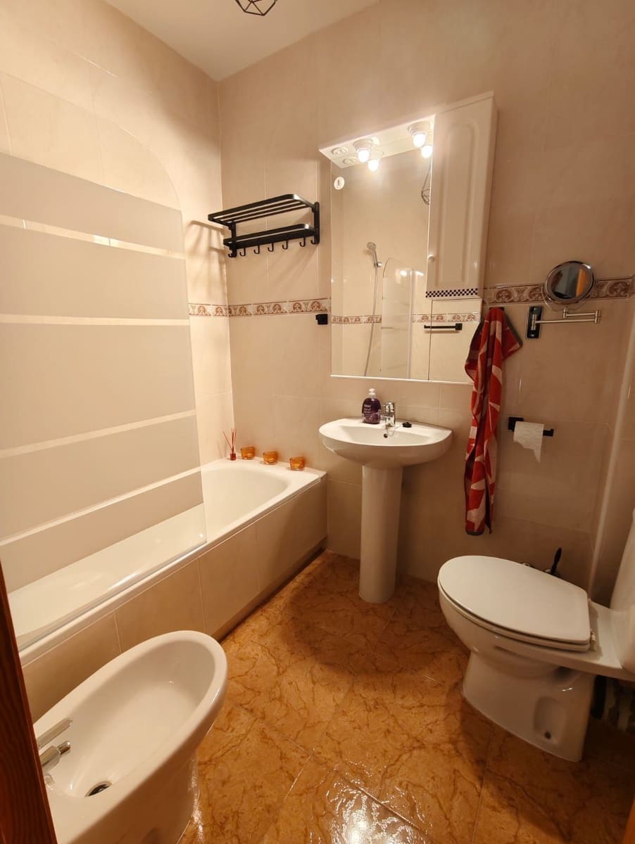 3 soveværelse Byhus til leje i Lo Pagan - € 790 (Ref: 8862403)