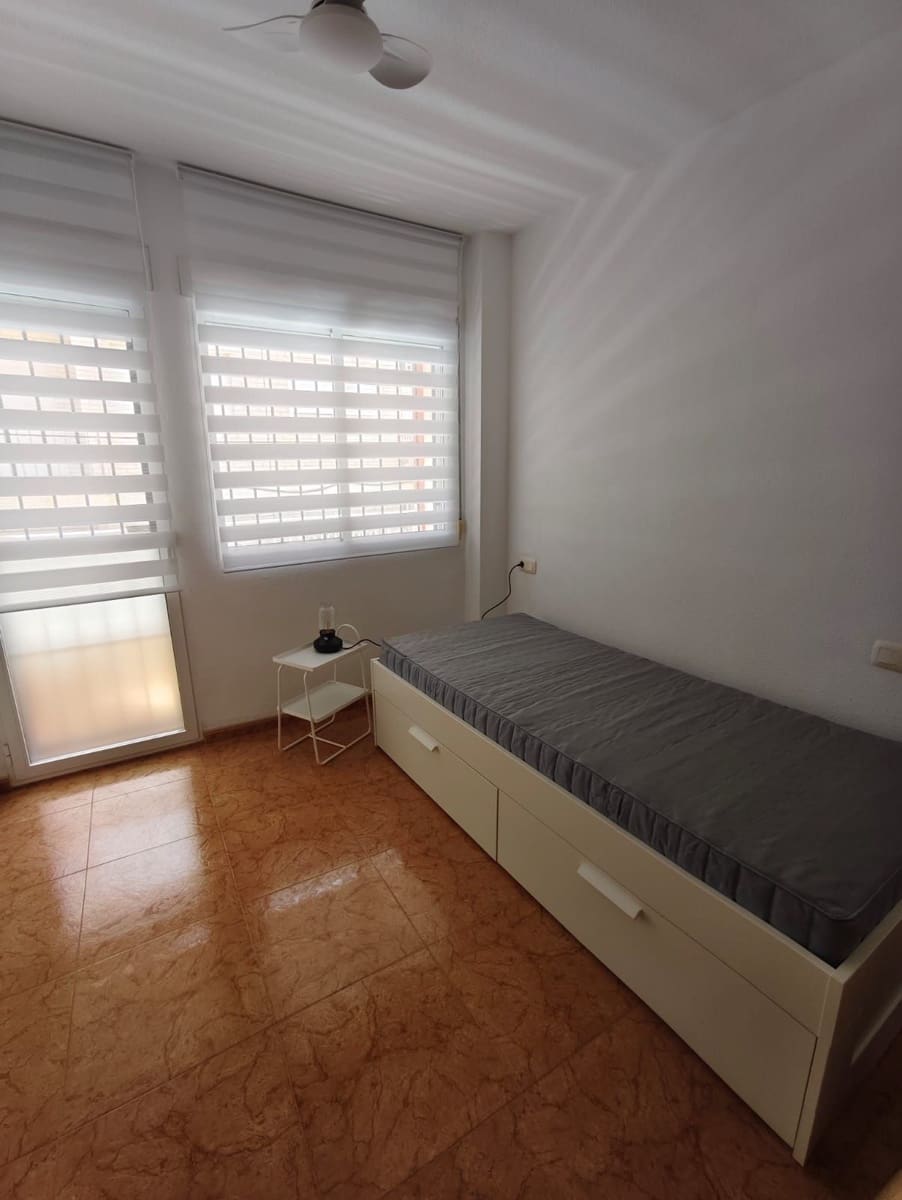 3 soveværelse Byhus til leje i Lo Pagan - € 790 (Ref: 8862403)