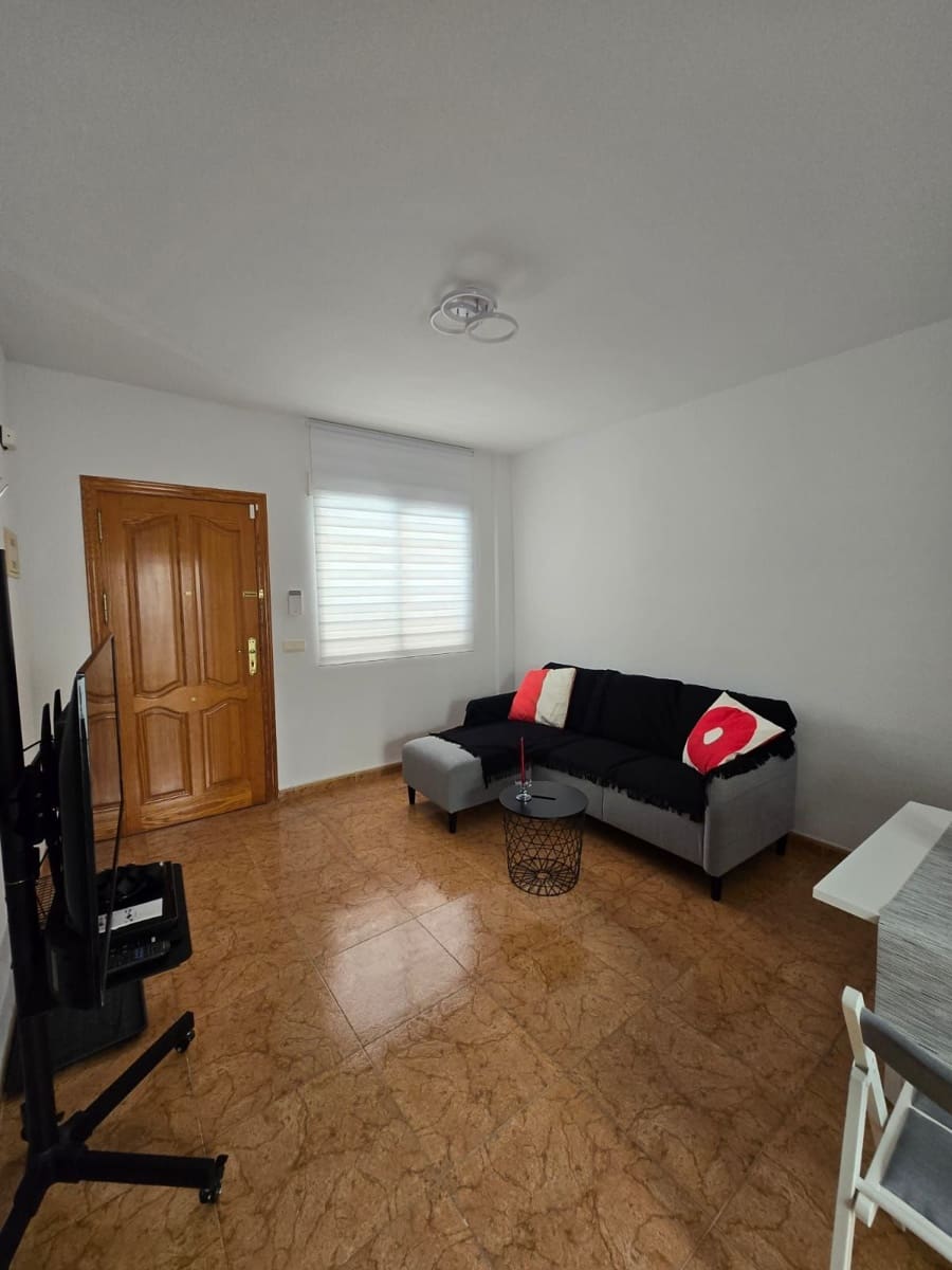 3 soveværelse Byhus til leje i Lo Pagan - € 790 (Ref: 8862403)