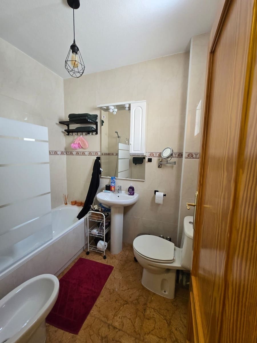 3 soveværelse Byhus til leje i Lo Pagan - € 790 (Ref: 8862403)