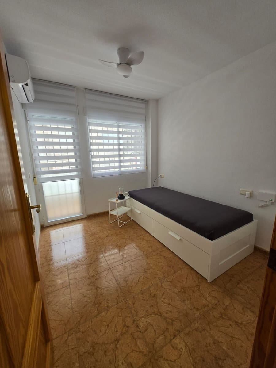 3 soveværelse Byhus til leje i Lo Pagan - € 790 (Ref: 8862403)