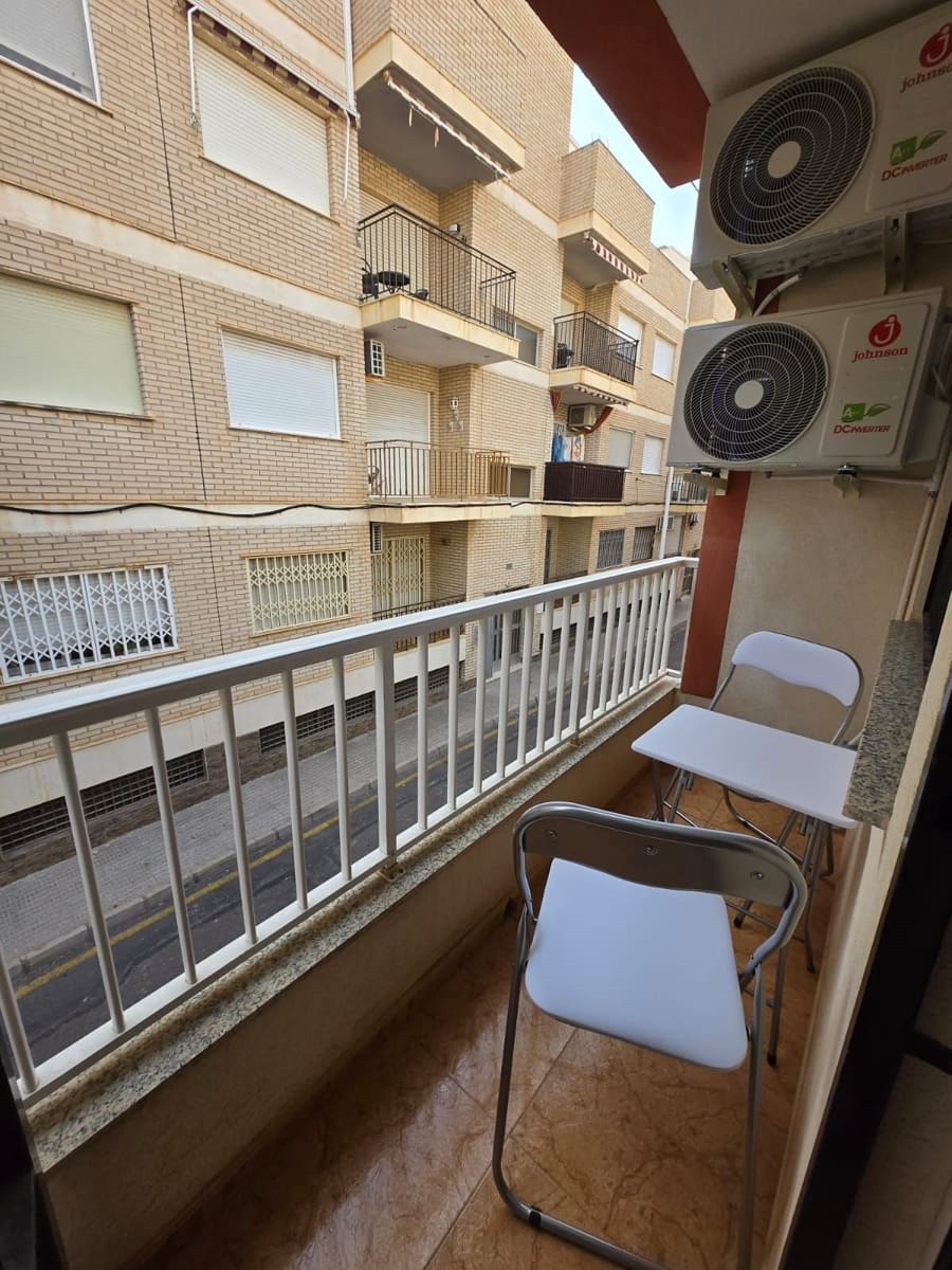 3 soveværelse Byhus til leje i Lo Pagan - € 790 (Ref: 8862403)