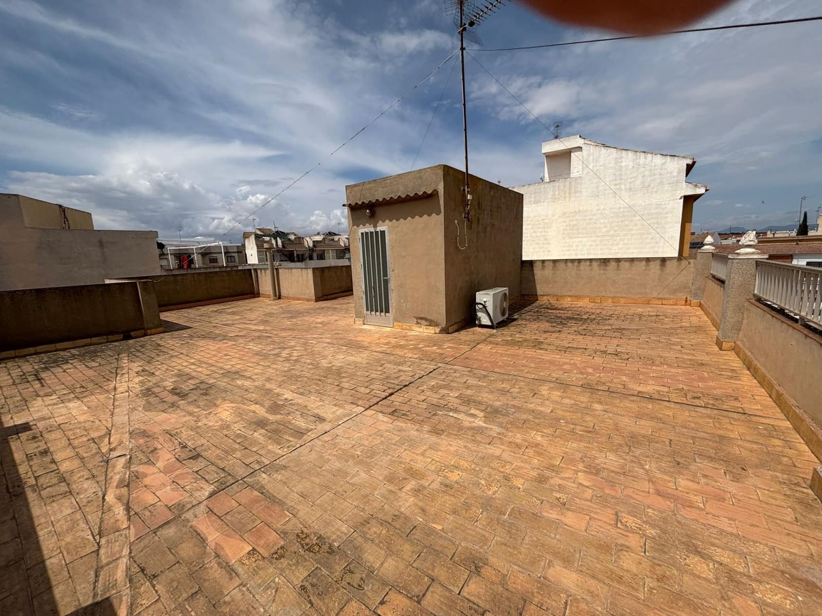 4 soverom Kjedet enebolig til salgs i San Pedro del Pinatar med garasje - € 235 000 (Ref: 9000909)