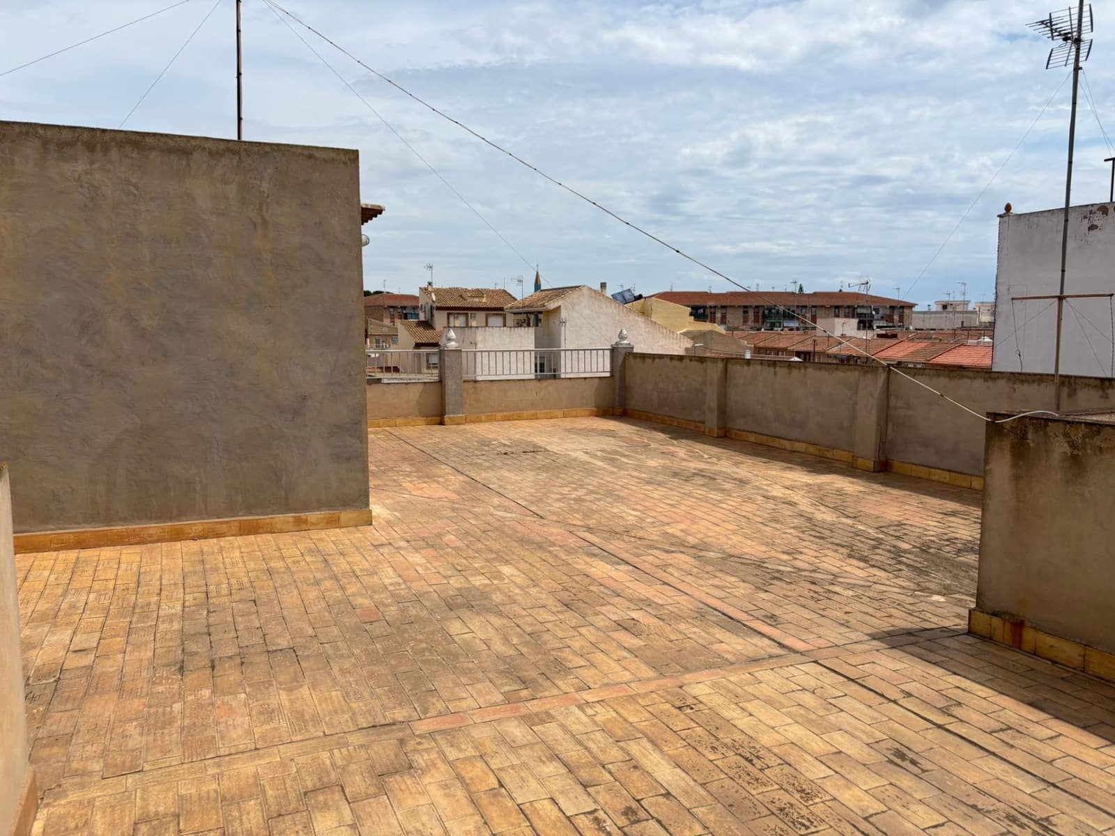 4 soverom Kjedet enebolig til salgs i San Pedro del Pinatar med garasje - € 235 000 (Ref: 9000909)