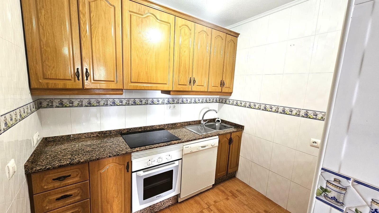 2 bedroom Townhouse for sale in Torre de la Horadada with garage - € 159,000 (Ref: 9134104)