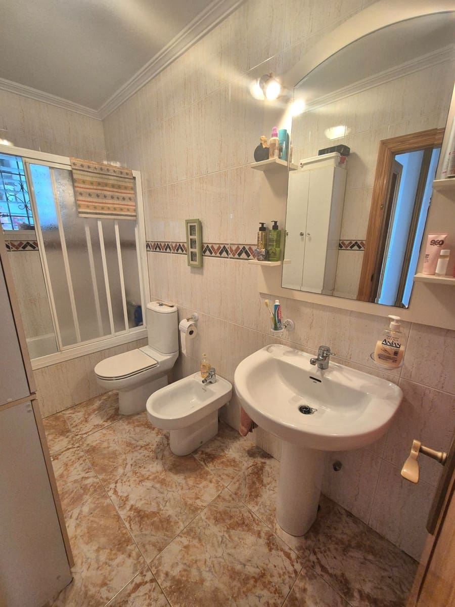 3 soverom Kjedet enebolig til salgs i Lo Pagan med garasje - € 155 000 (Ref: 9151729)