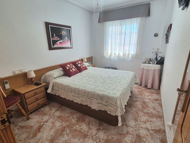 3 slaapkamer Halfvrijstaande villa te koop in Lo Pagan, San Pedro del Pinatar met garage - € 155.000 (Ref: 9151729)