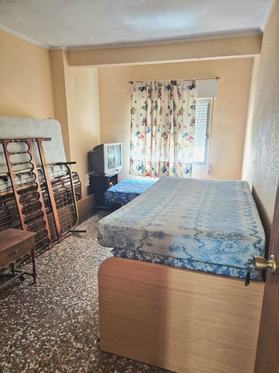 4 slaapkamer Flat te koop in Lo Pagan - € 210.000 (Ref: 9183306)