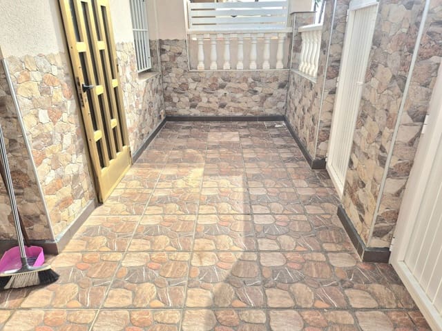 2 slaapkamer Halfvrijstaande villa te koop in Lo Pagan, San Pedro del Pinatar - € 130.000 (Ref: 9193549)