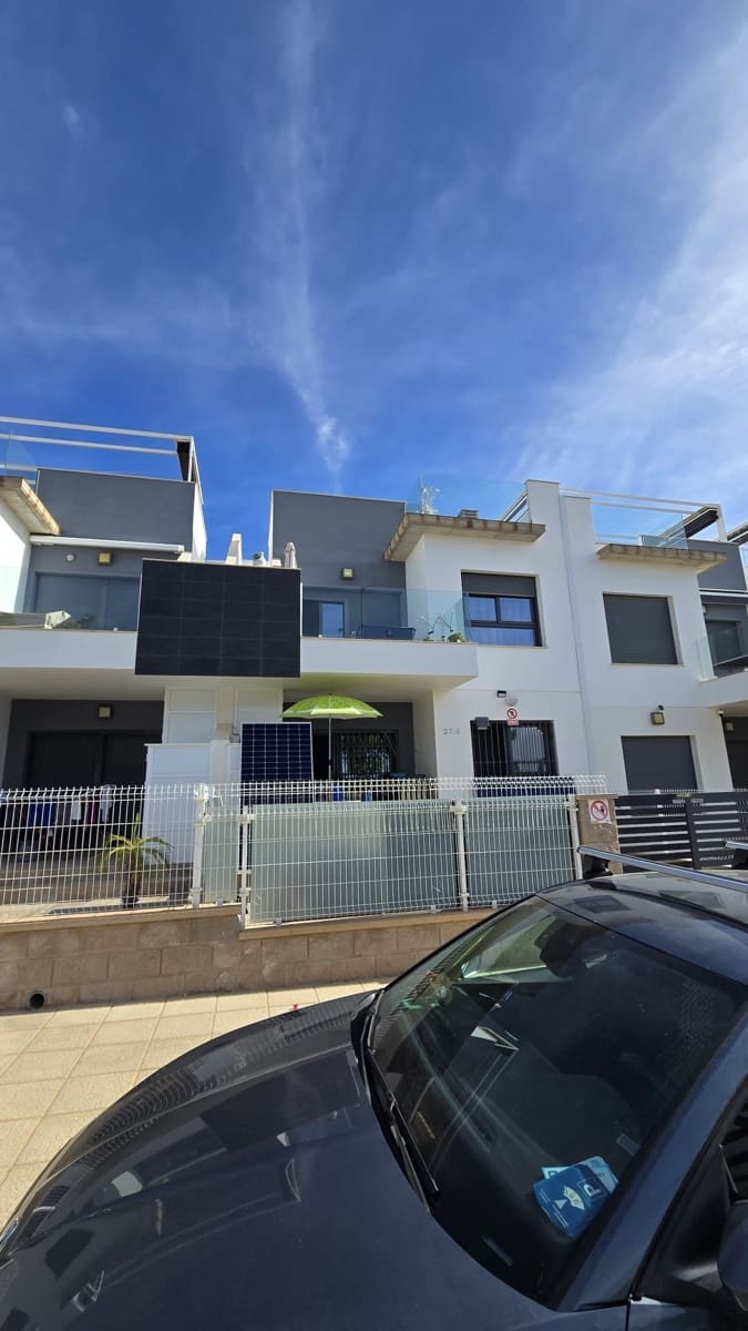 Bungalow de 2 habitaciones en Pilar de la Horadada en venta con piscina garaje - 235.000 € (Ref: 9202217)