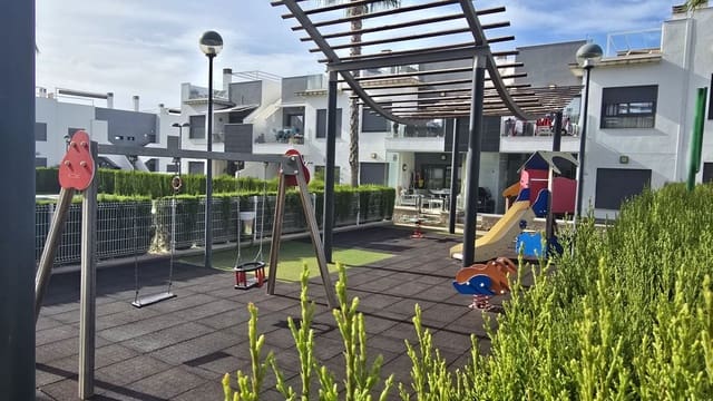 2 soverom Bungalow til salgs i Pilar de la Horadada med svømmebasseng garasje - € 227 000 (Ref: 9202217)