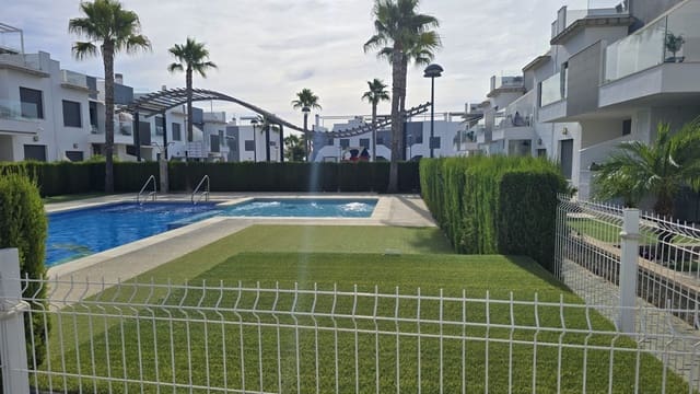 2 soverom Bungalow til salgs i Pilar de la Horadada med svømmebasseng garasje - € 227 000 (Ref: 9202217)