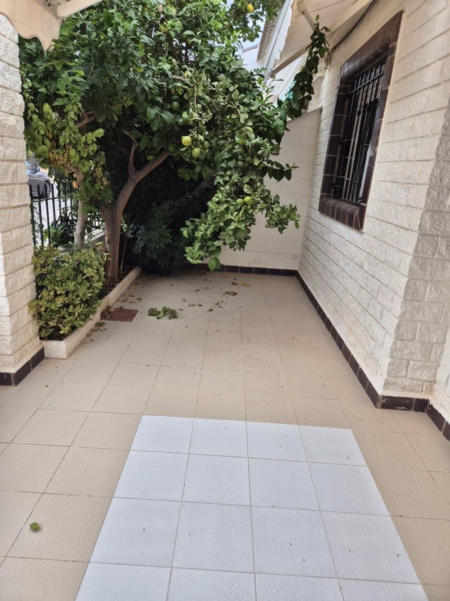 4 quarto Casa em Banda para venda em Torre de la Horadada - 249 000 € (Ref: 9287495)