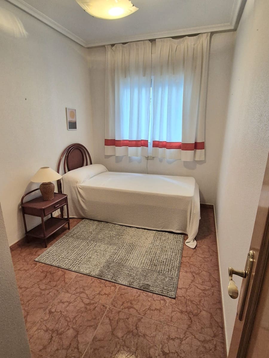 4 quarto Casa em Banda para venda em Torre de la Horadada - 249 000 € (Ref: 9287495)