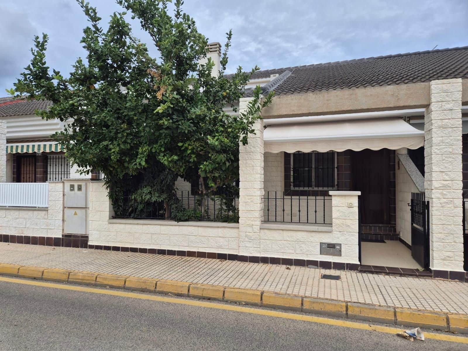 4 quarto Casa em Banda para venda em Torre de la Horadada - 249 000 € (Ref: 9287495)