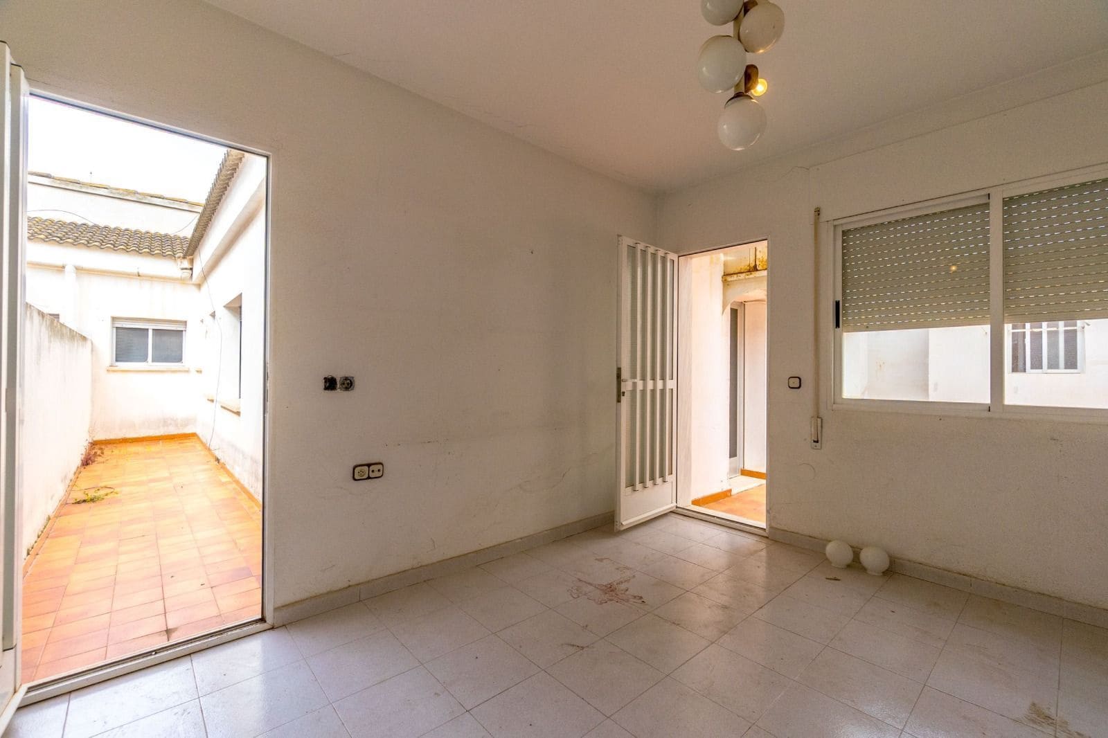 4 makuuhuone Paritalo myytävänä paikassa San Pedro del Pinatar mukana 
autotalli - 360 000 € (Ref: 9448930)