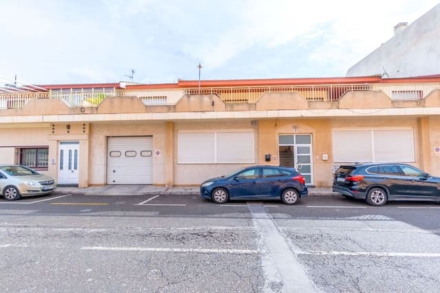 4 soveværelse Semi-Rækkehus til salg i San Pedro del Pinatar med garage - € 360.000 (Ref: 9448930)