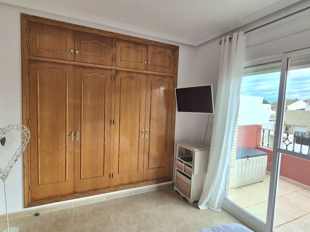 3 makuuhuone Omakotitalo myytävänä paikassa San Pedro del Pinatar - 183 750 € (Ref: 9560954)