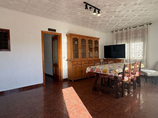 4 bedroom Bungalow for sale in Torre de la Horadada, Pilar de la Horadada with garage - € 239,000 (Ref: 9647792)