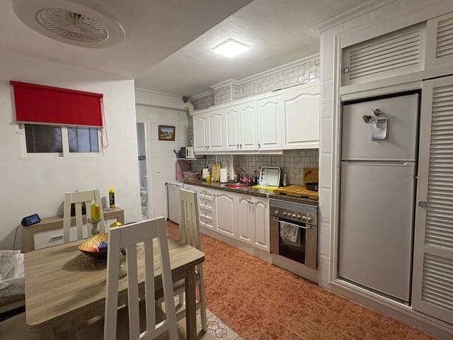 3 slaapkamer Halfvrijstaande villa te koop in Lo Pagan, San Pedro del Pinatar met garage - € 149.000 (Ref: 9658384)