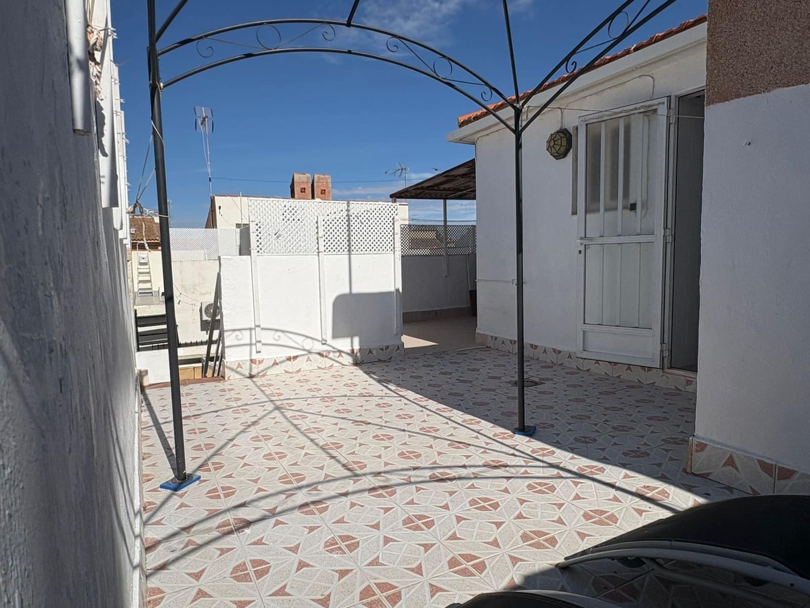 3 soveværelse Semi-Rækkehus til salg i Lo Pagan med garage - € 149.000 (Ref: 9658384)
