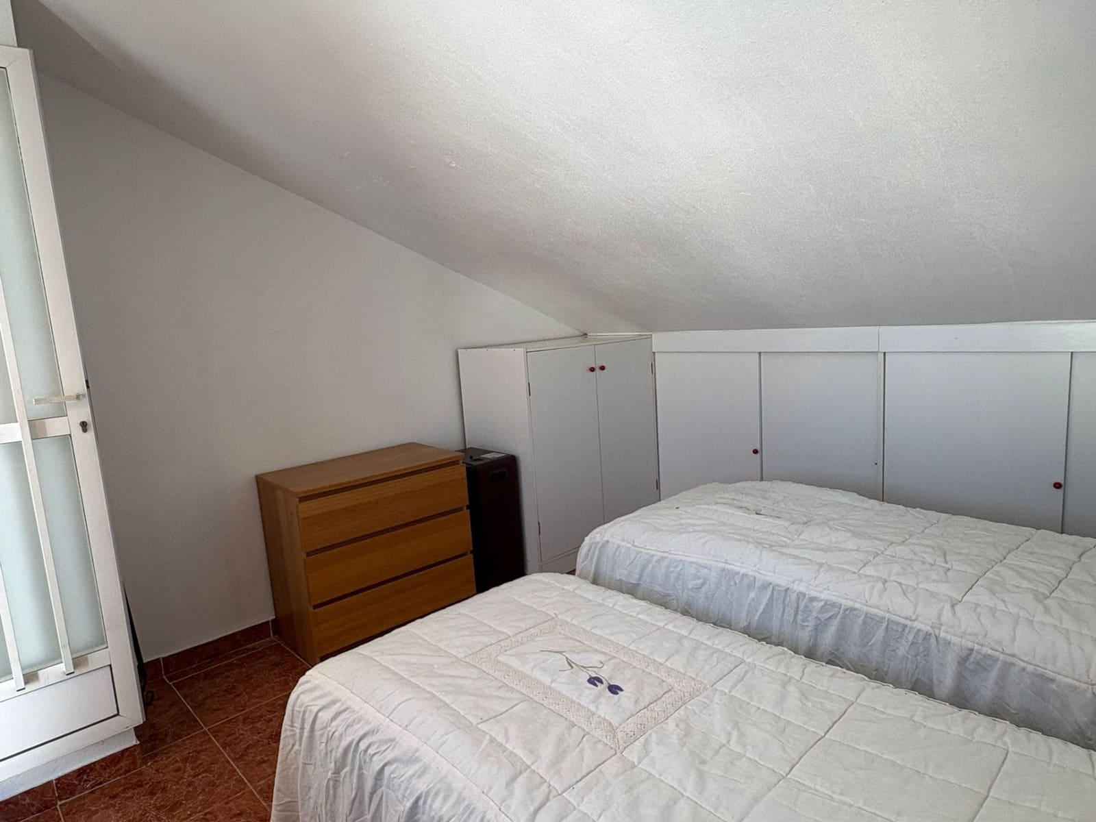 3 soveværelse Semi-Rækkehus til salg i Lo Pagan med garage - € 149.000 (Ref: 9658384)