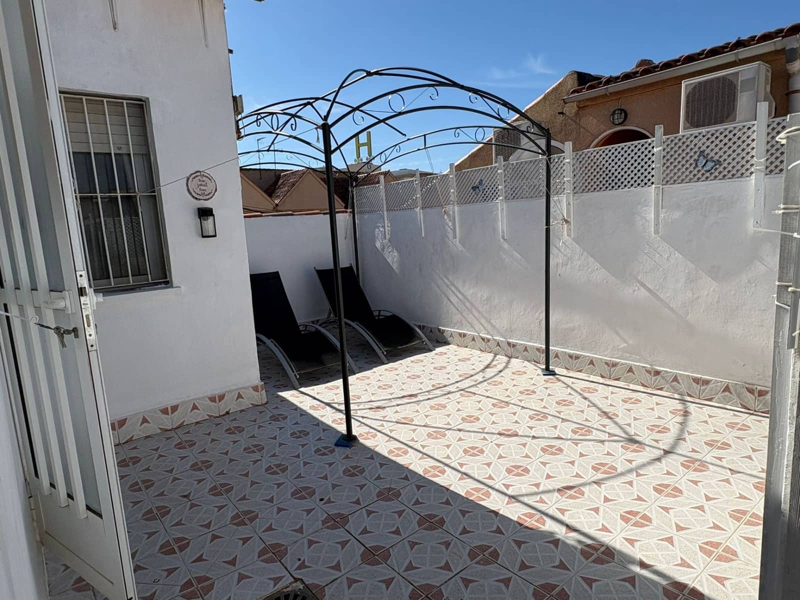 3 soveværelse Semi-Rækkehus til salg i Lo Pagan med garage - € 149.000 (Ref: 9658384)
