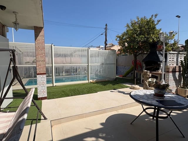 4 soverom Villa til salgs i Lo Pagan, San Pedro del Pinatar med svømmebasseng garasje - € 275 000 (Ref: 9711134)