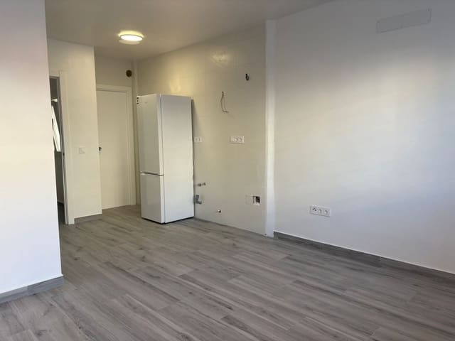 Bungalow de 1 chambre à louer à Santiago de la Ribera, San Javier - 550 € (Ref: 9735225)