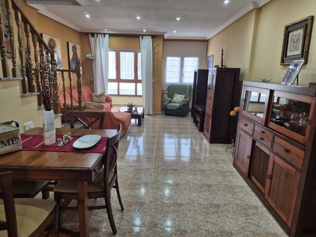 5 sovrum Hus till salu i San Pedro del Pinatar med garage - 286 500 € (Ref: 9833305)