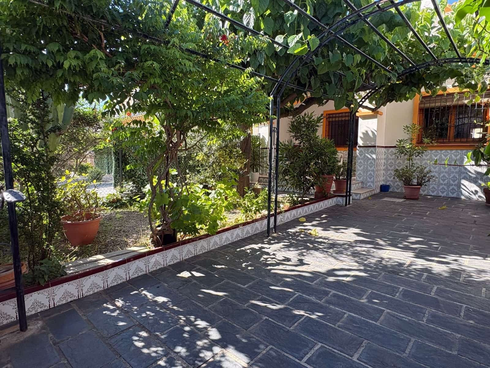 3 slaapkamer Halfvrijstaande villa te koop in Torre de la Horadada met garage - € 199.800 (Ref: 9849046)