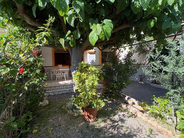 3 slaapkamer Halfvrijstaande villa te koop in Torre de la Horadada, Pilar de la Horadada met garage - € 199.800 (Ref: 9849046)