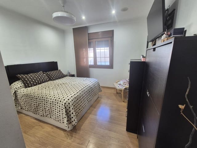 4 slaapkamer Huis te koop in San Pedro del Pinatar met garage - € 255.900 (Ref: 9895787)