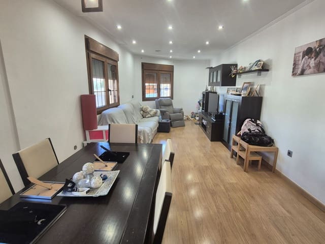 4 slaapkamer Huis te koop in San Pedro del Pinatar met garage - € 255.900 (Ref: 9895787)