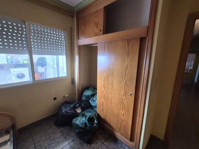 7 sypialnia Dom na sprzedaż w San Pedro del Pinatar - 210 000 € (Ref: 9900130)