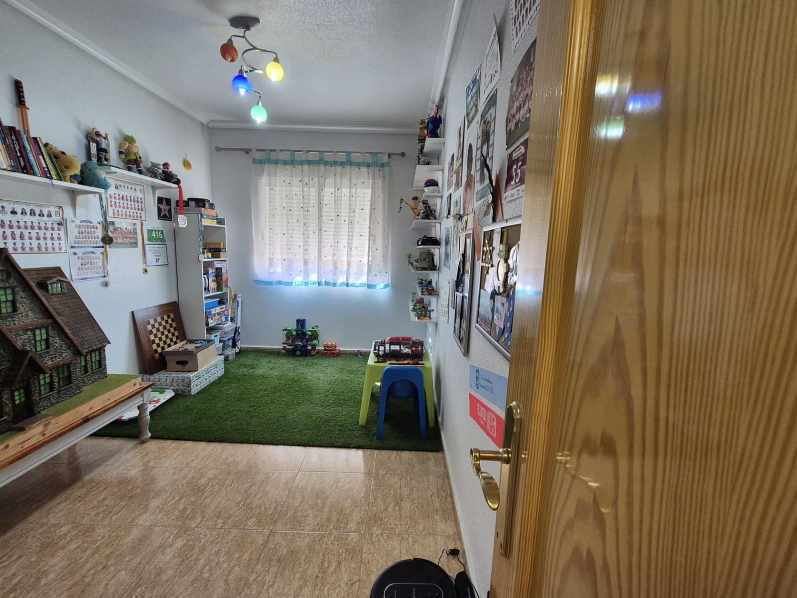 4 makuuhuone Omakotitalo myytävänä paikassa San Pedro del Pinatar mukana 
autotalli - 289 000 € (Ref: 9956809)