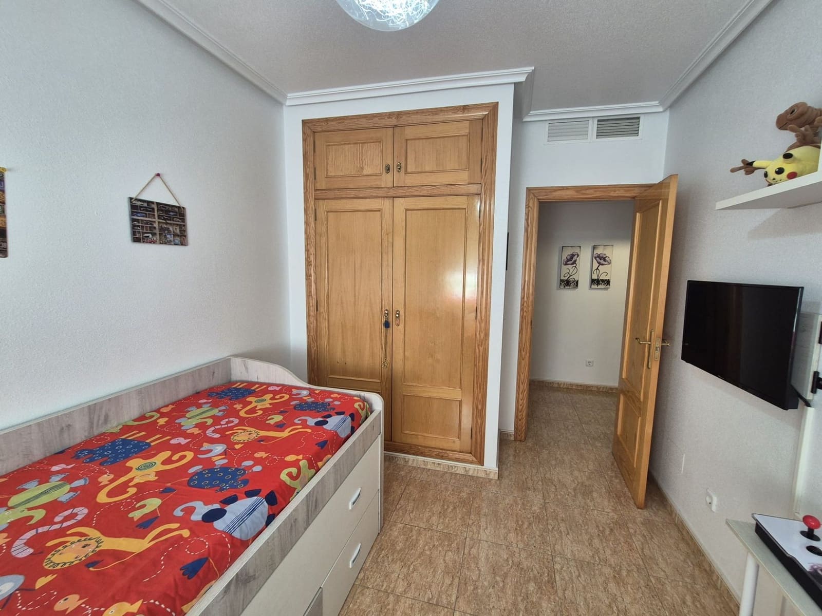 4 makuuhuone Omakotitalo myytävänä paikassa San Pedro del Pinatar mukana 
autotalli - 289 000 € (Ref: 9956809)