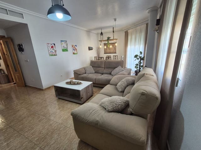 4 soveværelse Byhus til salg i San Pedro del Pinatar med garage - € 289.000 (Ref: 9956809)