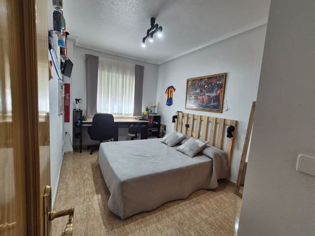 4 soveværelse Byhus til salg i San Pedro del Pinatar med garage - € 289.000 (Ref: 9956809)