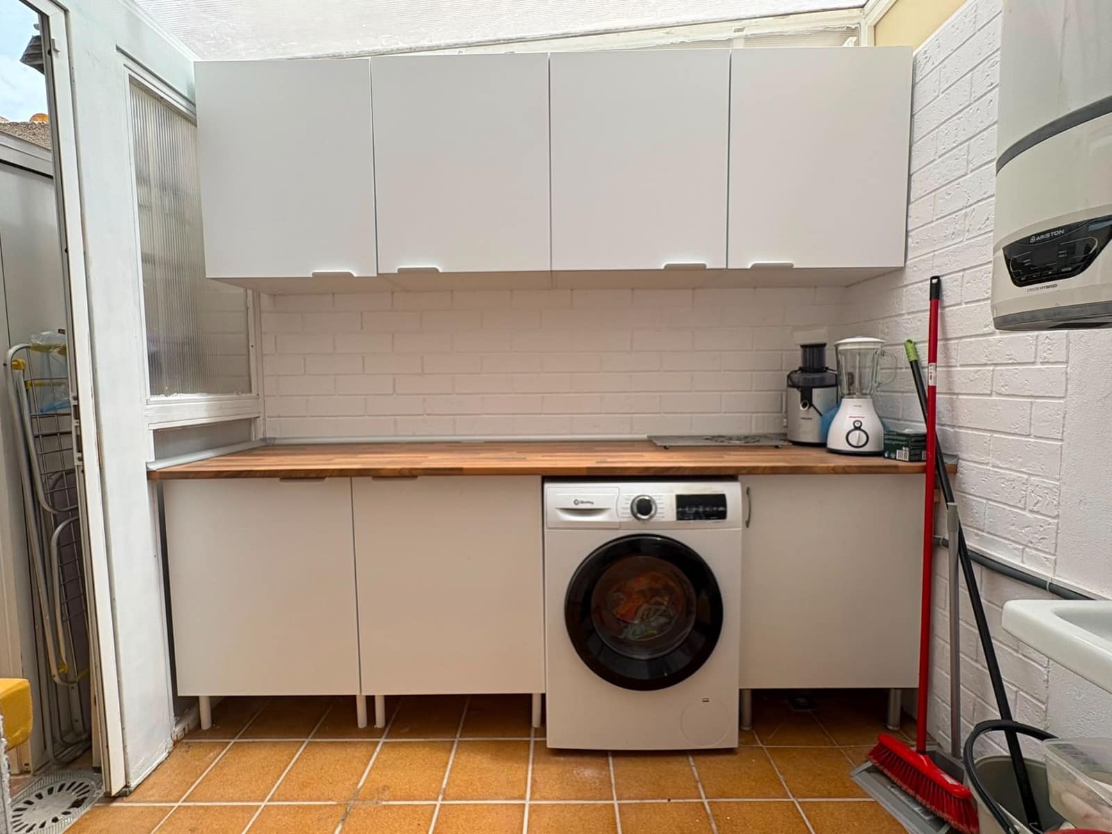 4 bedroom Villa for sale in Santiago de la Ribera with garage - € 350,000 (Ref: 9972895)