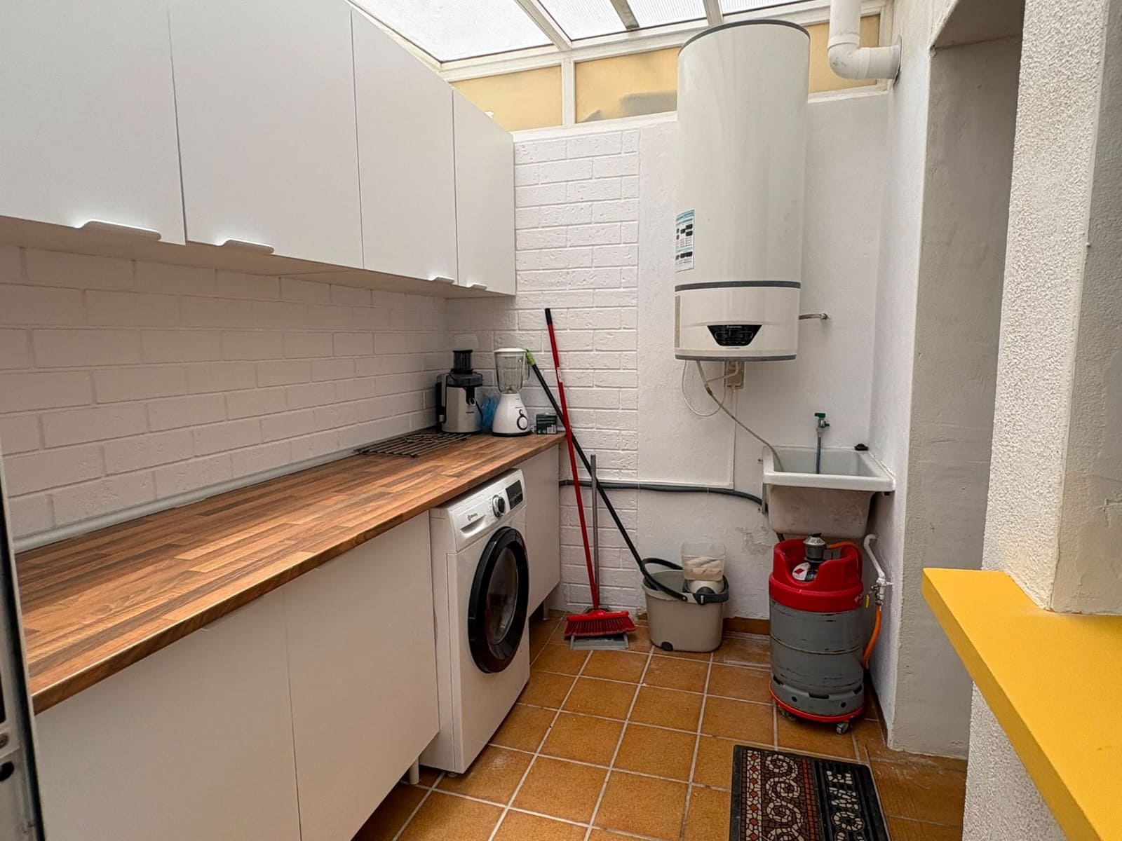 4 bedroom Villa for sale in Santiago de la Ribera with garage - € 350,000 (Ref: 9972895)
