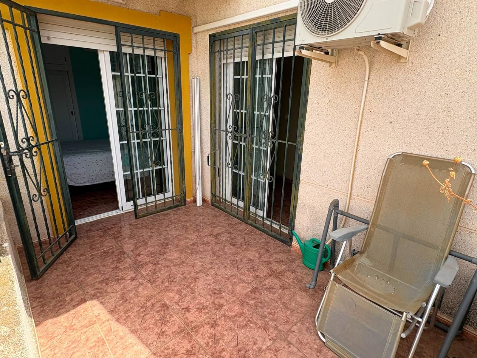 4 bedroom Villa for sale in Santiago de la Ribera with garage - € 350,000 (Ref: 9972895)