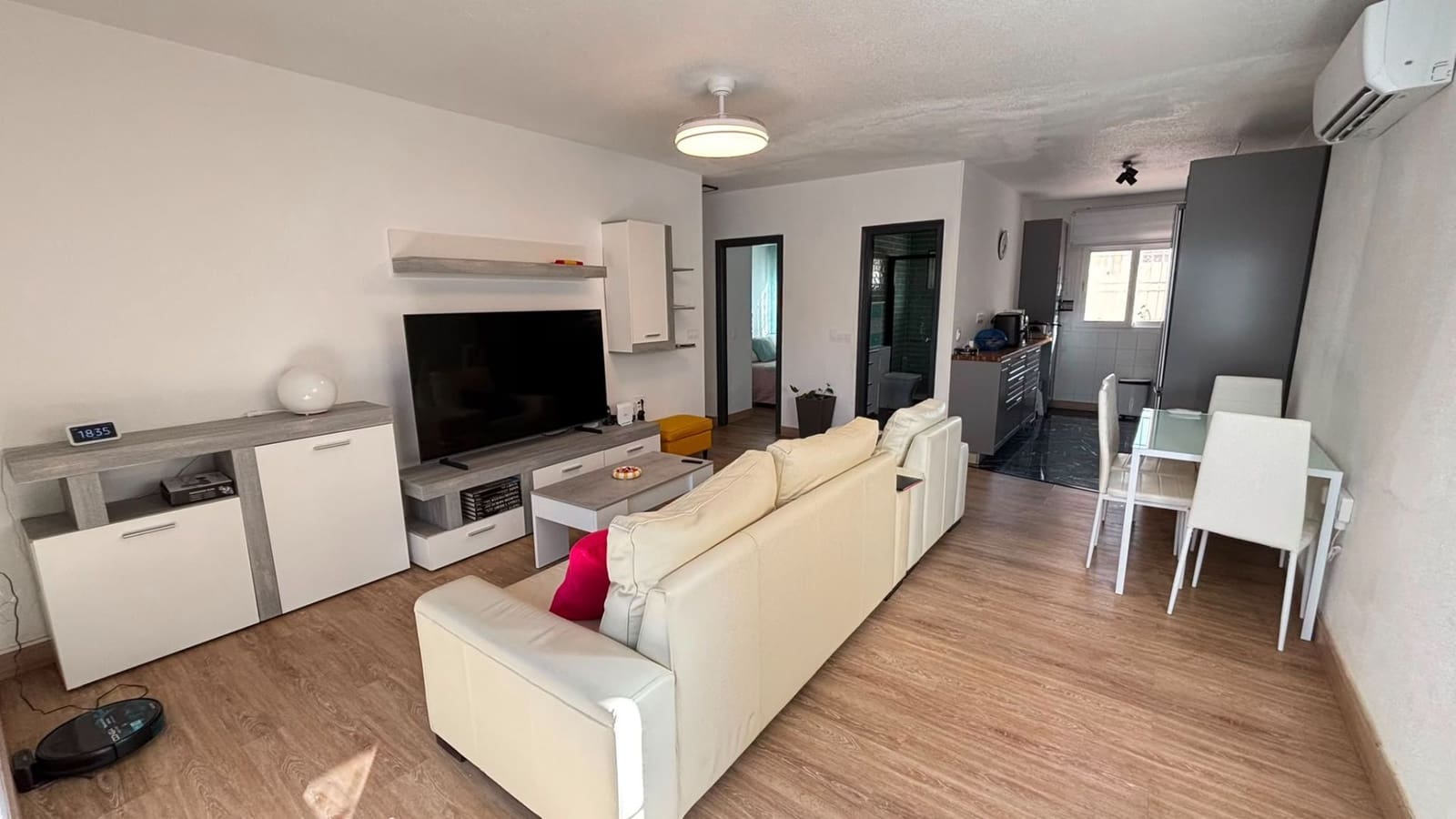 2 makuuhuone Bungalow myytävänä paikassa Los Alcazares mukana 
autotalli - 140 000 € (Ref: 9990222)