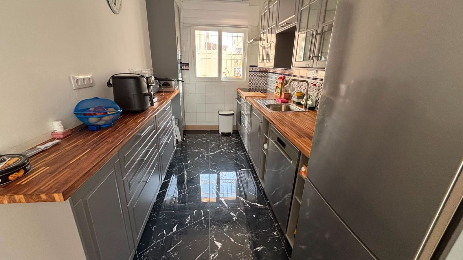 2 makuuhuone Bungalow myytävänä paikassa Los Alcazares mukana 
autotalli - 140 000 € (Ref: 9990222)