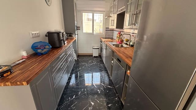 2 bedroom Bungalow for sale in Los Alcázares with garage - € 140,000 (Ref: 9990222)