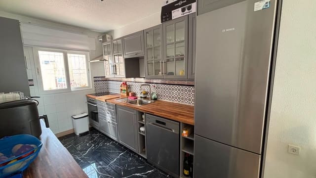 2 bedroom Bungalow for sale in Los Alcázares with garage - € 140,000 (Ref: 9990222)