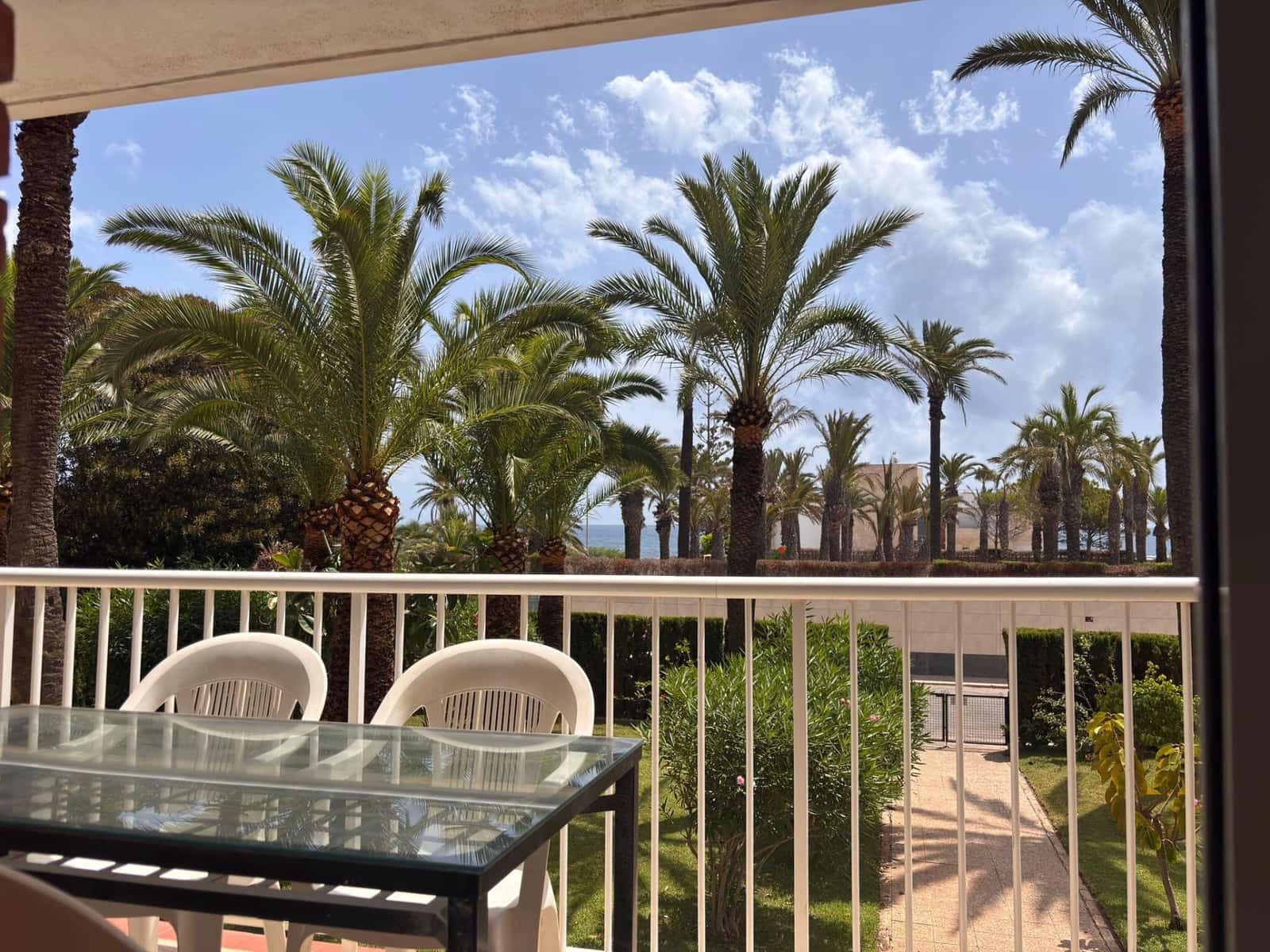 3 soveværelse Lejlighed til leje i La Veleta - € 2.000 (Ref: 8624377)